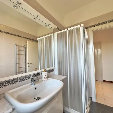 For 5 People With Garden And Private Parking *