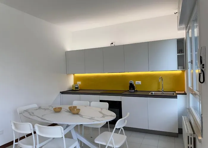 公寓 For 5 People With Garden And Private Parking