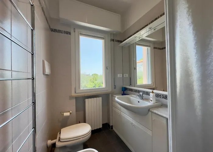 For 5 People With Garden And Private Parking Bardolino