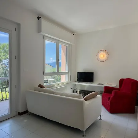 For 5 People With Garden And Private Parking Μπαρντολίνο